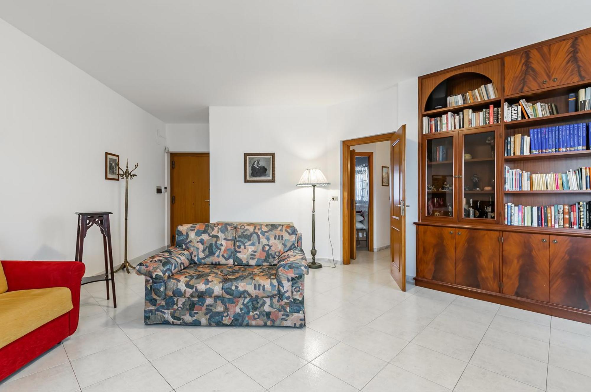 Palazzo Reale & Piazza Indipendenza Roomy Flat Palermo Eksteriør billede