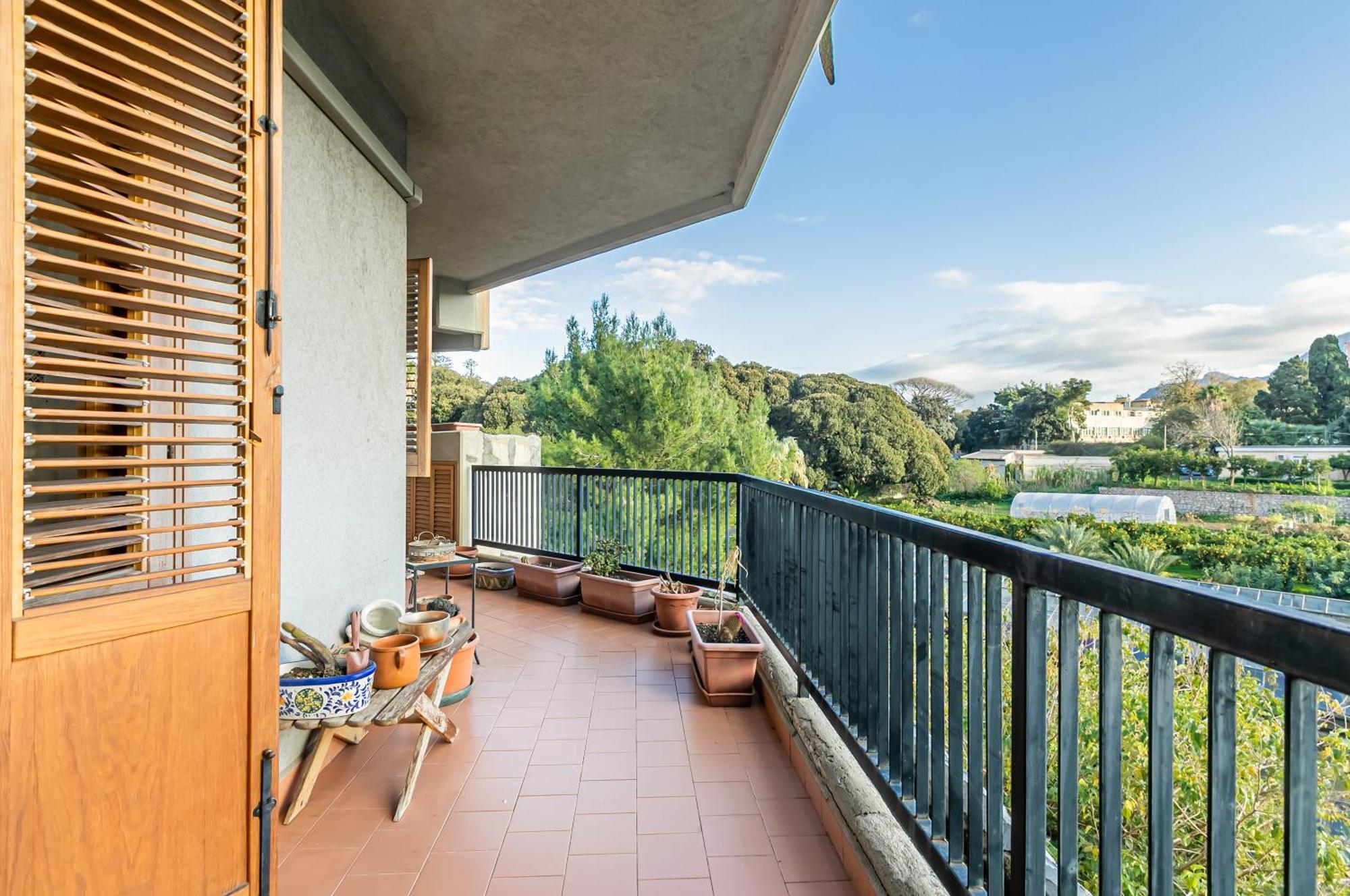 Palazzo Reale & Piazza Indipendenza Roomy Flat Palermo Eksteriør billede