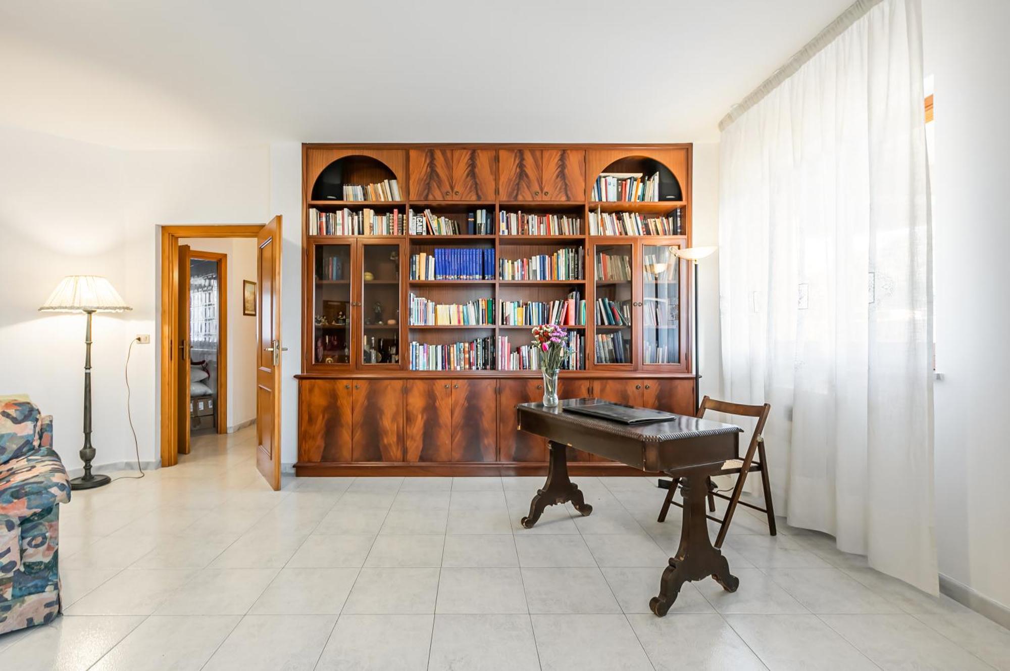 Palazzo Reale & Piazza Indipendenza Roomy Flat Palermo Eksteriør billede